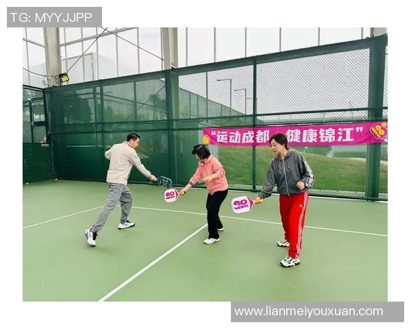 成都网球队展现卓越团队协作精神助力联赛精彩表现